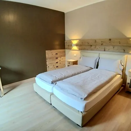 Hotel Bernina 3*