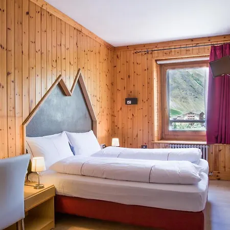 Bernina Ξενοδοχείο 3*