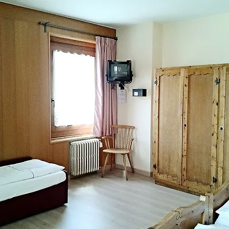 Bernina Ξενοδοχείο